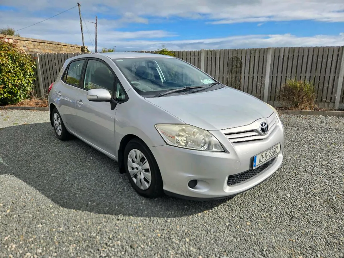 2010 Toyota Auris 1.4 Diesel - Image 1