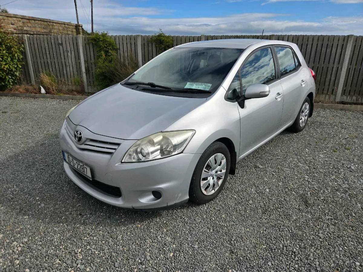 2010 Toyota Auris 1.4 Diesel - Image 2