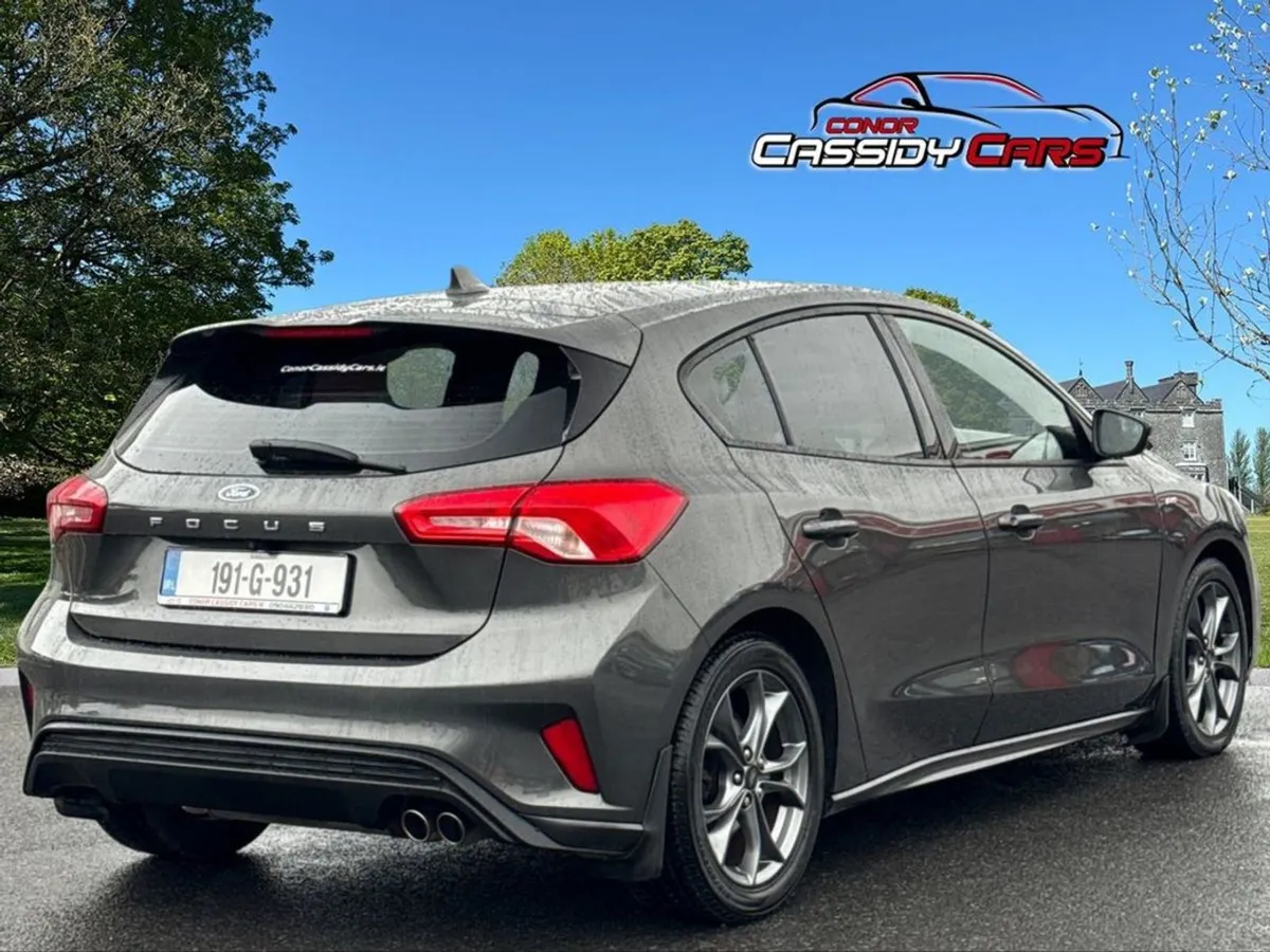 Ford Focus St-line 5DR 1.5tdci 125PS 6spd - Image 2
