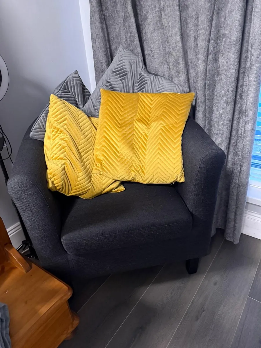 Low back corner armchair - Image 2