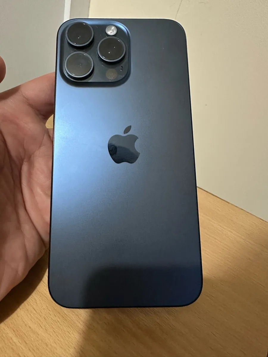 Iphone 15 pro max 256 GB - Image 3