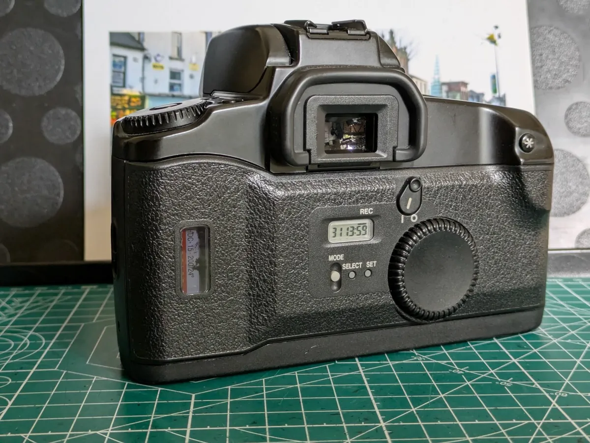 Canon EOS 100QD + Sigma 24-70/3.5-5.6 zoom lens - Image 3