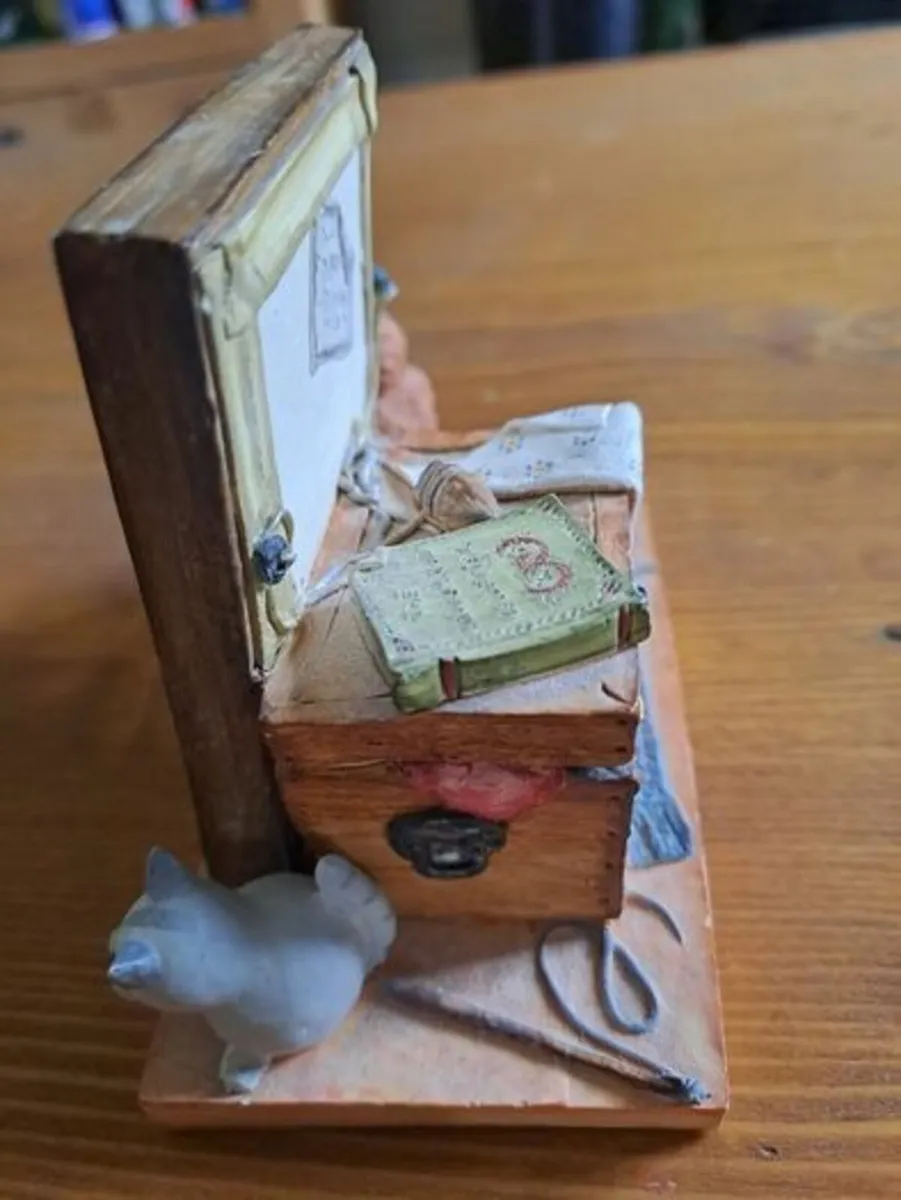 1990s Colour Box Peter Fagan Figurine - Image 3