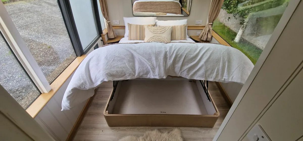 Luxury Recently Converted Coach - Never Used - Image 3