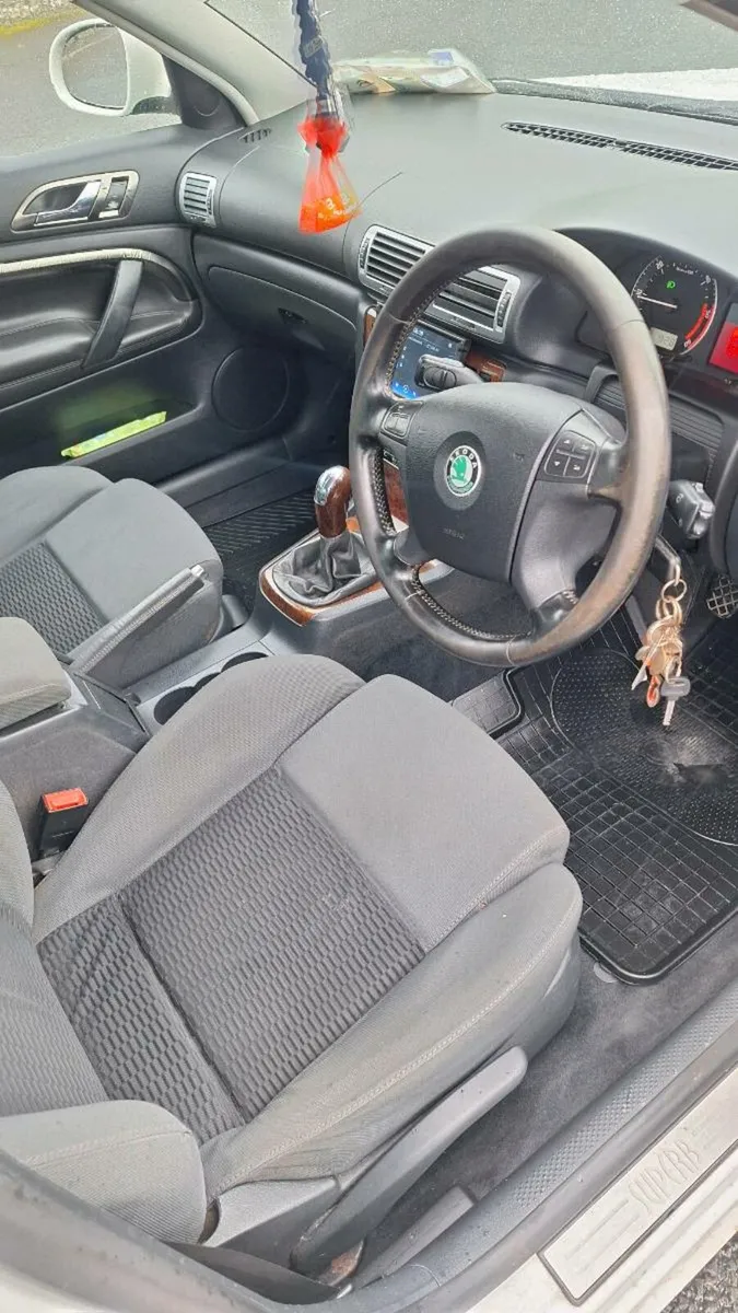 Skoda superb 1.9TDI - Image 4