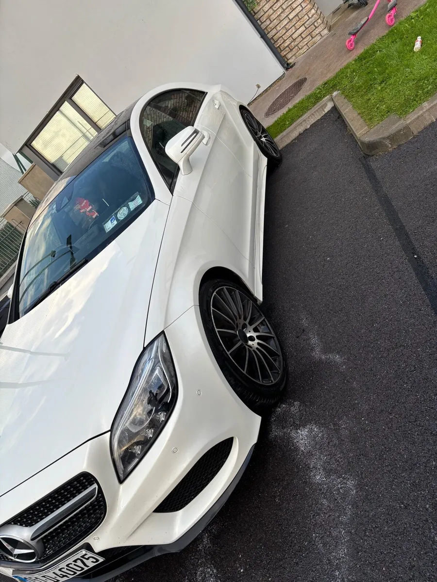 Mercedes Benz Cls amg line Night edition - Image 2