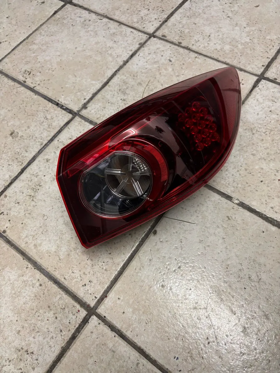 Mazda 2016 Rhs Taillight - Image 1