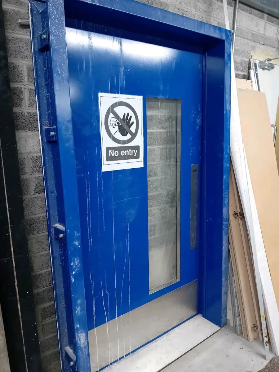 steel fire door and frame , ideal garage door - Image 2