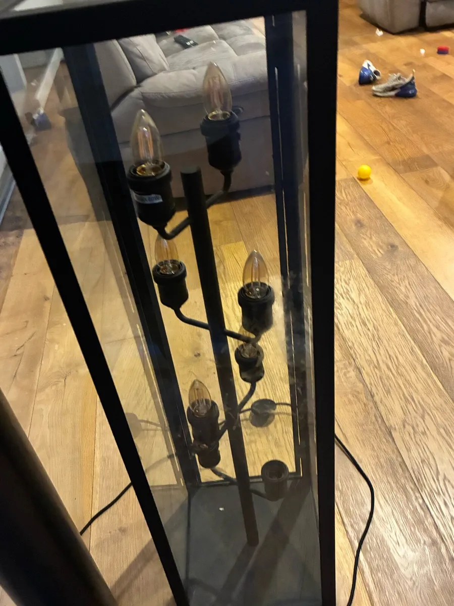 2 Lights - Image 4