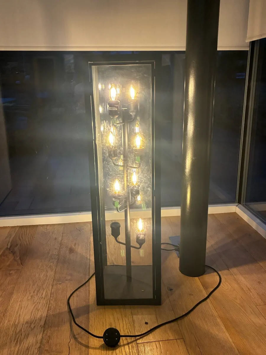 2 Lights - Image 1