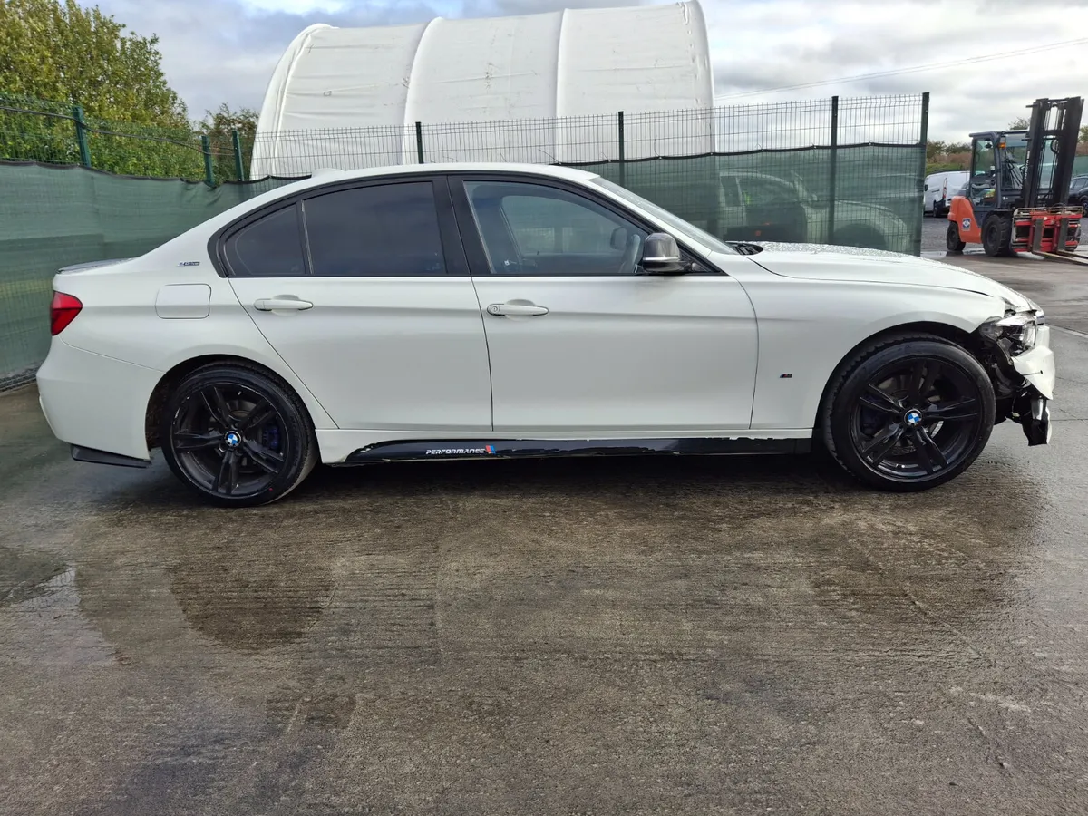 162 BMW 330E Automatic 2.0 Hybrid - Image 4