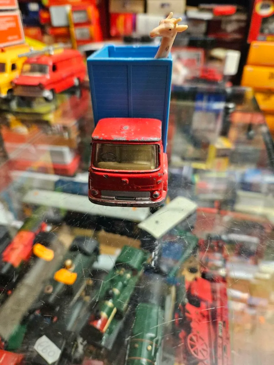 Corgi Chipperfields Circus Truck 1.50 - Image 2