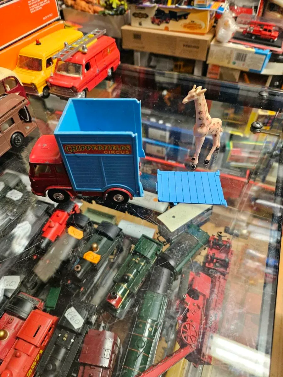 Corgi Chipperfields Circus Truck 1.50 - Image 3