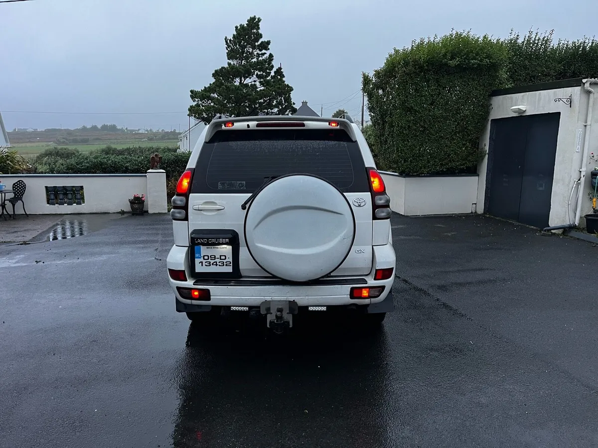 Toyota landcruiser - Image 4
