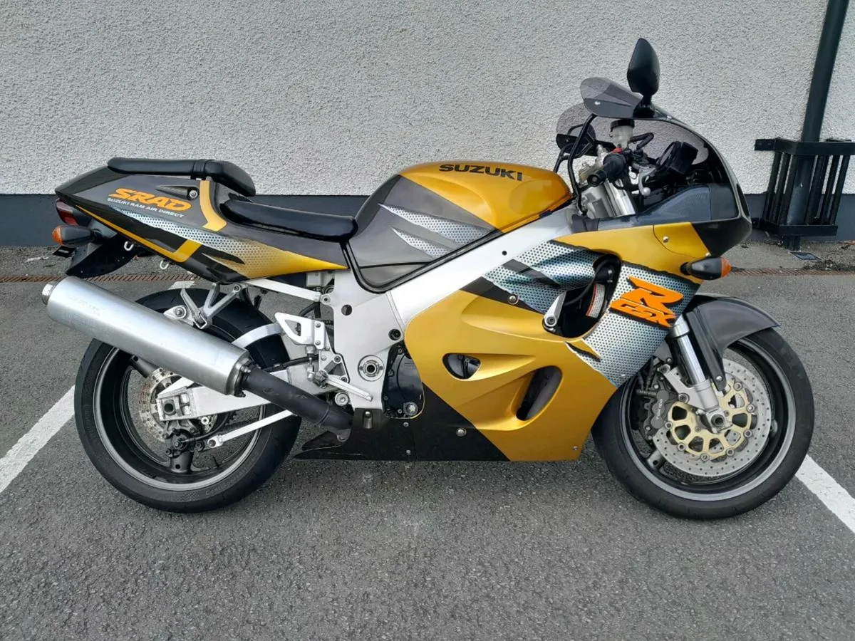 Suzuki gsxr 750 srad - Image 1