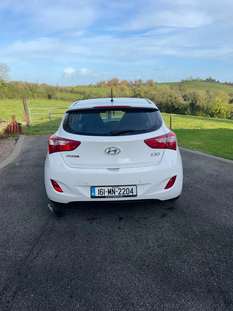 Hyundai i30 2016 - Image 2
