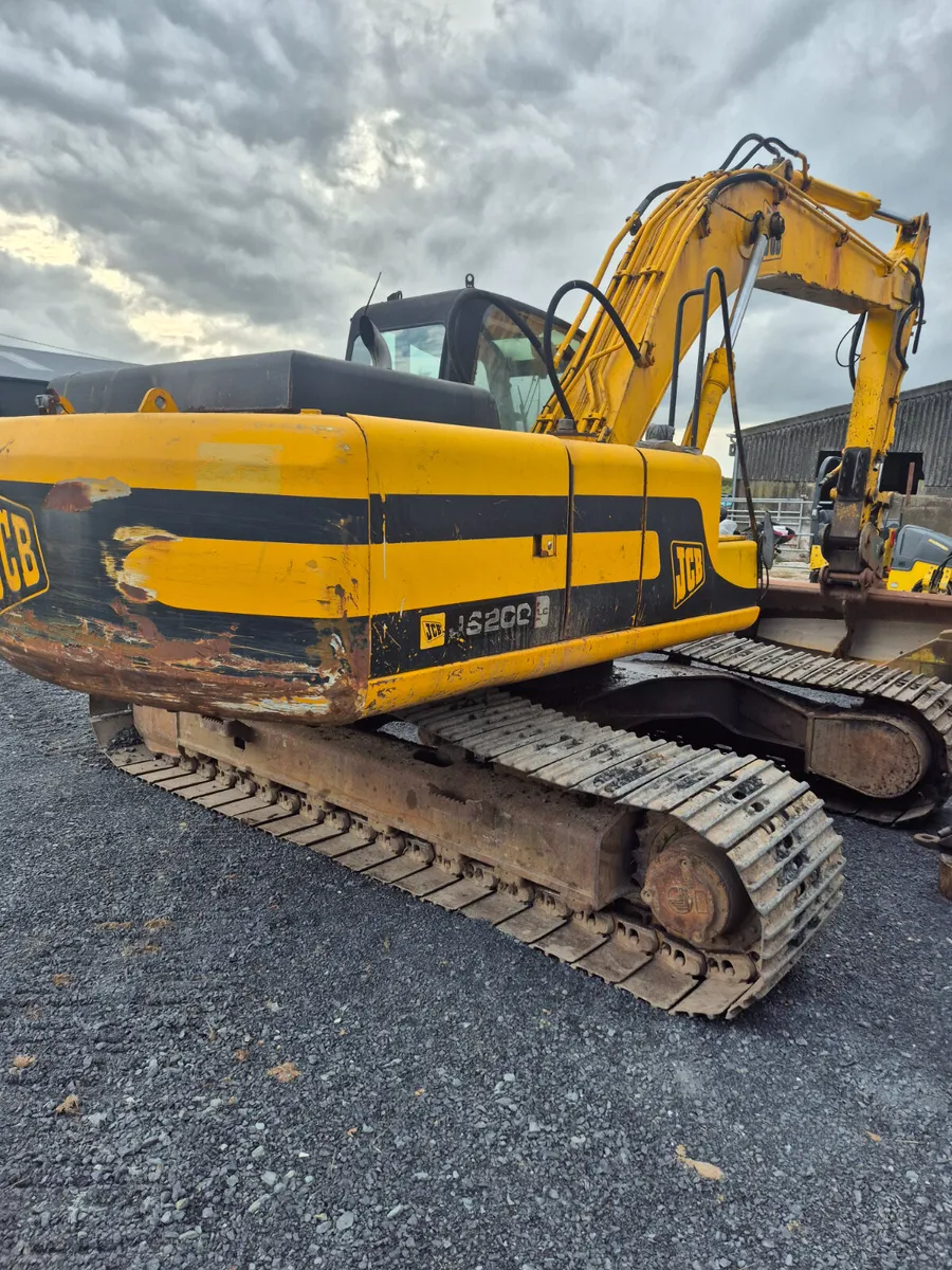 2001 JCB JS200LC NO VAT - Image 3