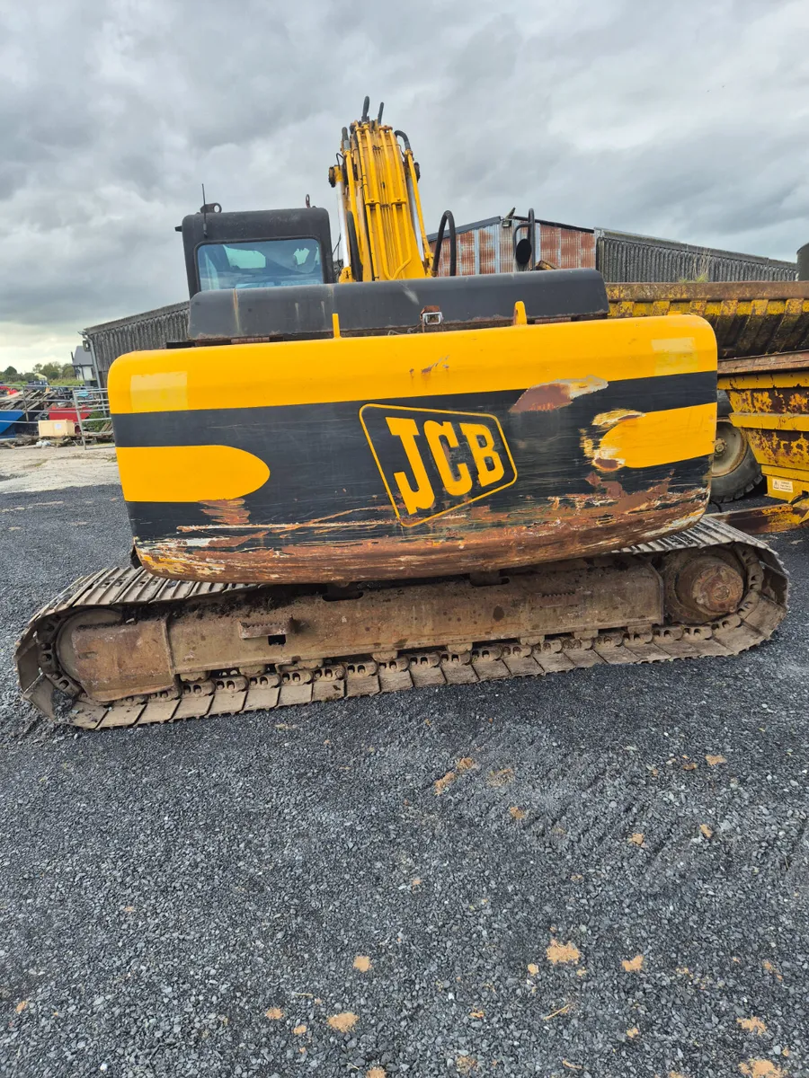 2001 JCB JS200LC NO VAT - Image 4