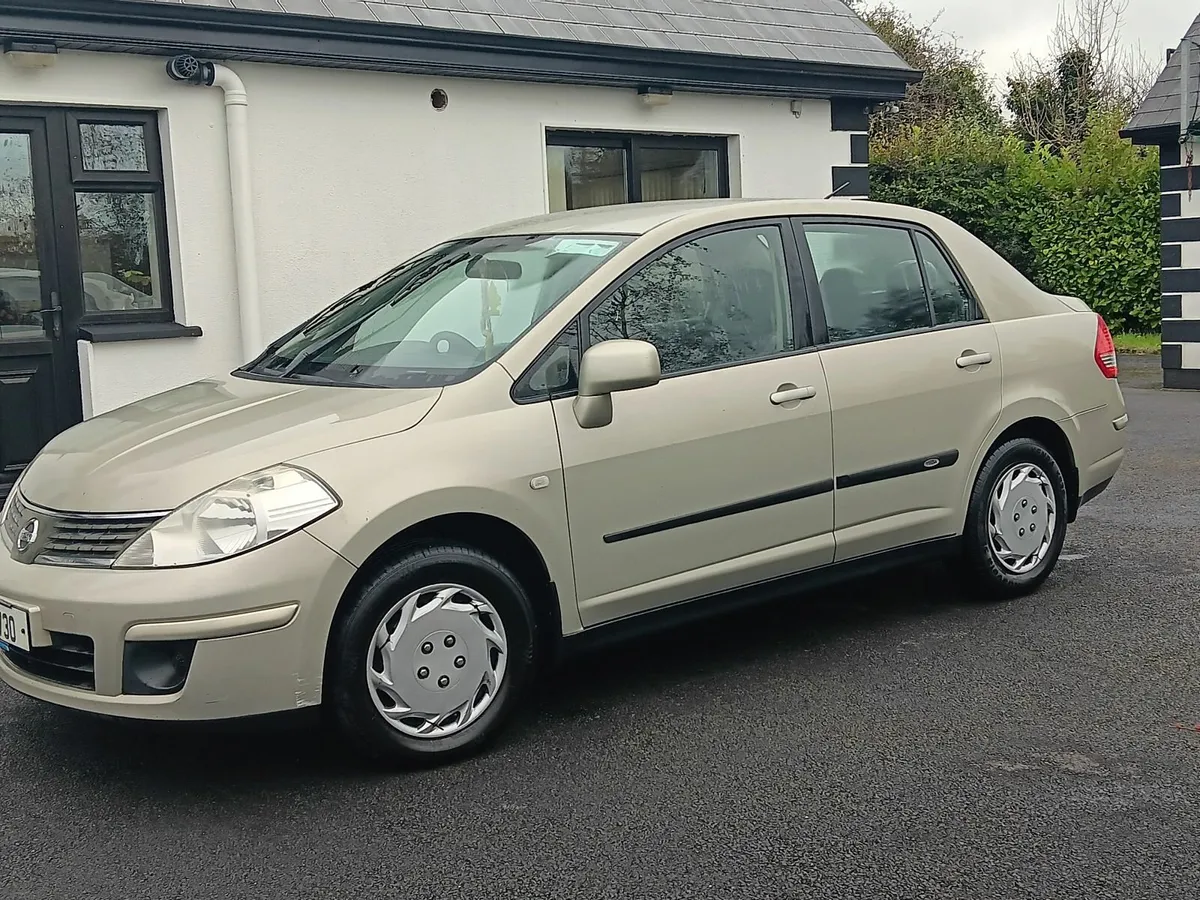 Nissan Tiida 2011 - Image 2
