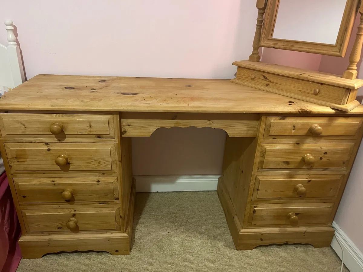 Solid wooden dresser with mirror - Image 3