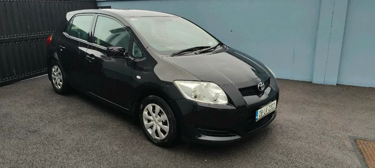 2008 Auris 1.4 petrol - Image 1