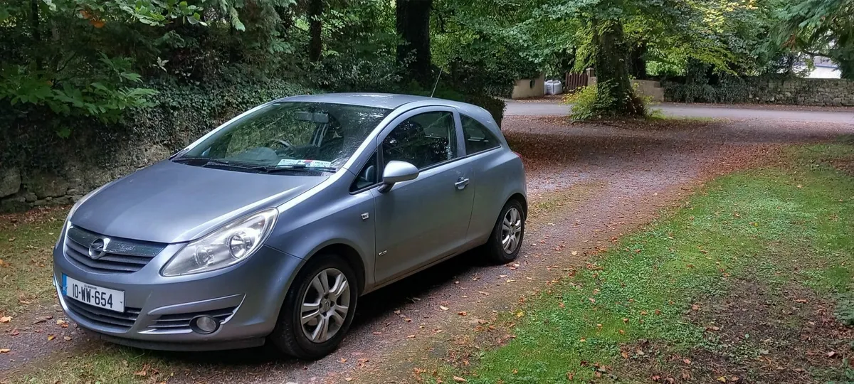 Opel Corsa 2010 - Image 1