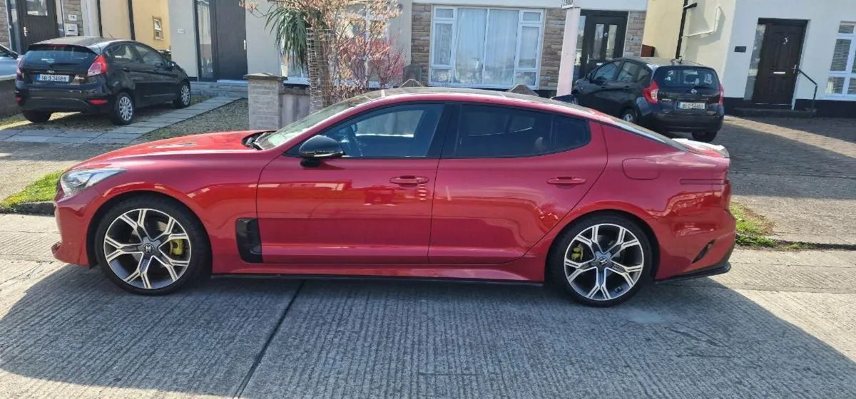 Super Kia Stinger - Image 1