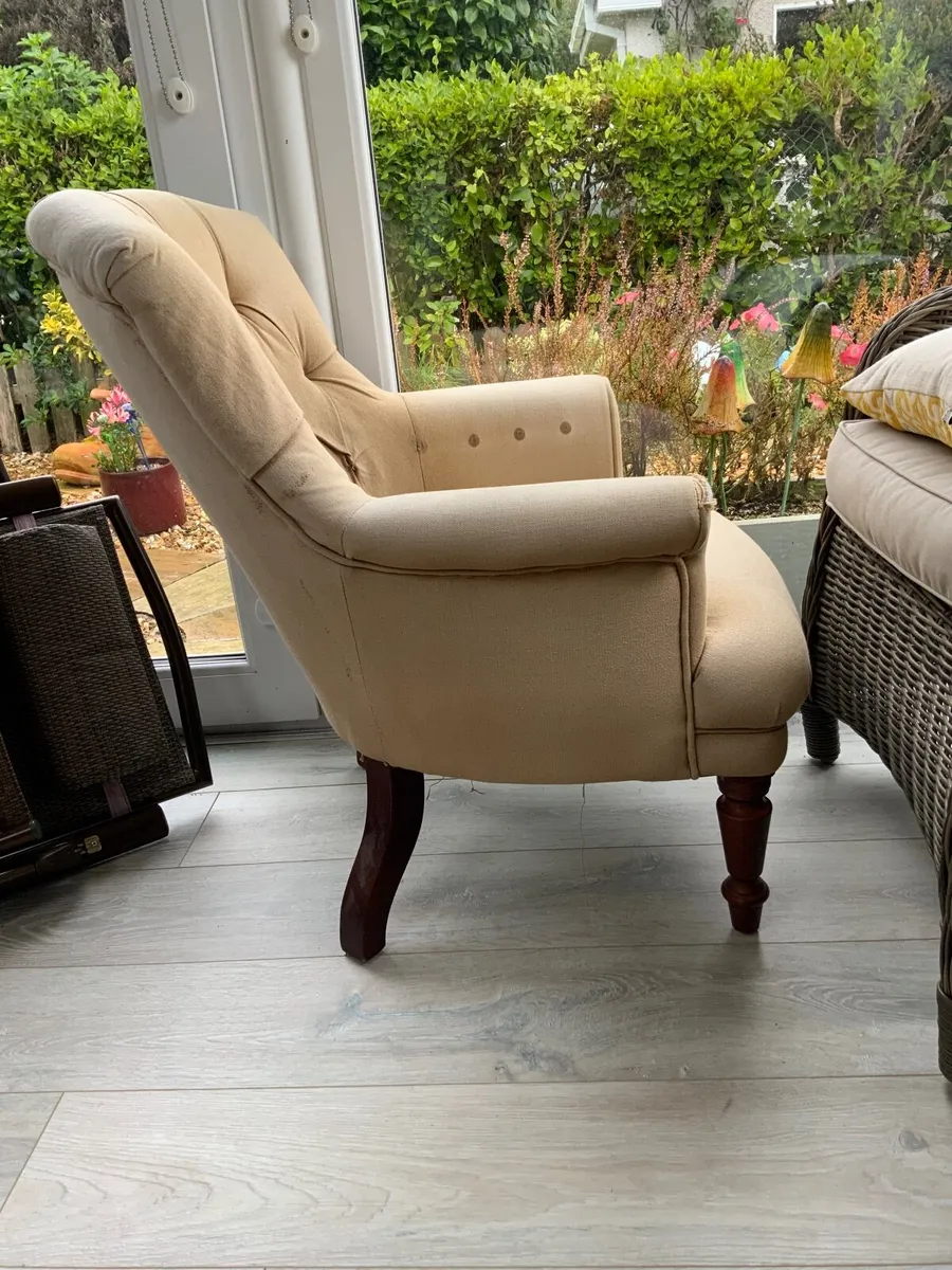 Armchair - Image 1