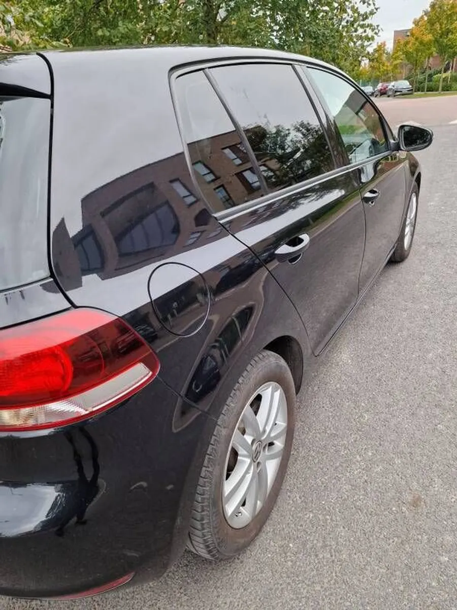 2012 Volkswagen Golf - Image 4