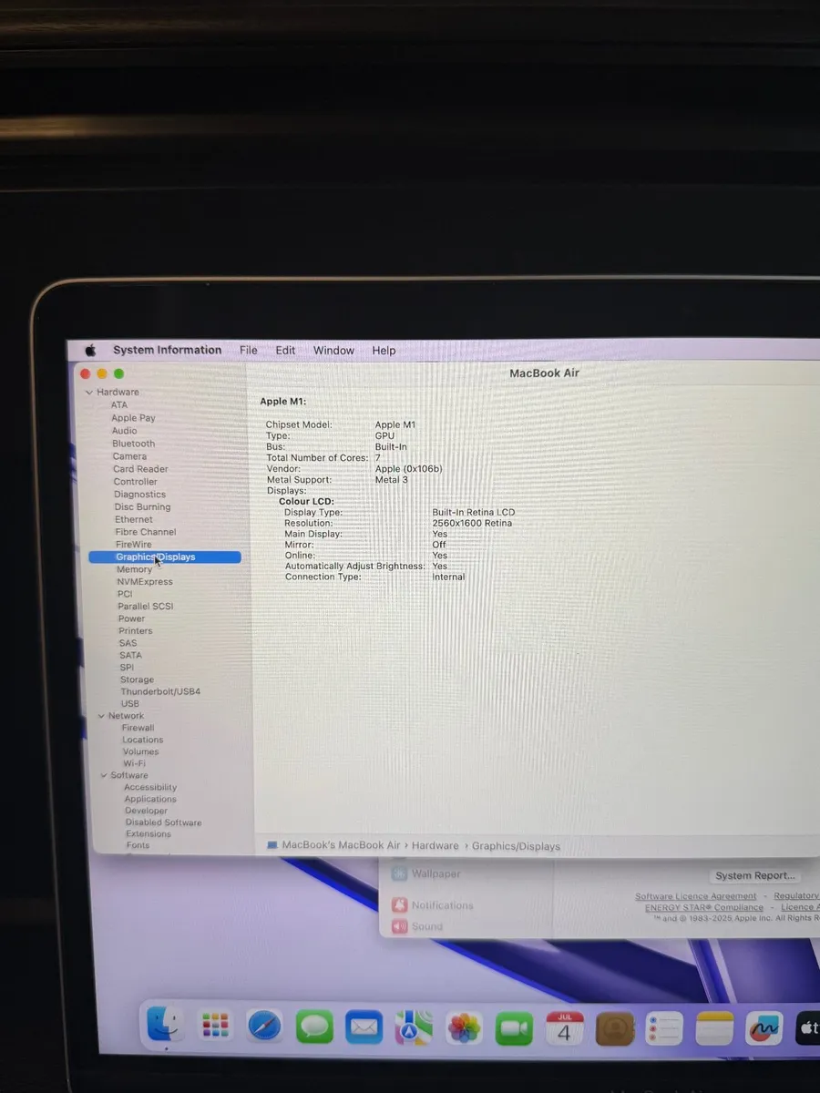 MacBook Pro 13 2020 i5/16GB/512SSD/204c - Image 2