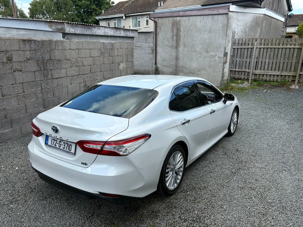 172 Toyota Camry top spec swap or px - Image 2