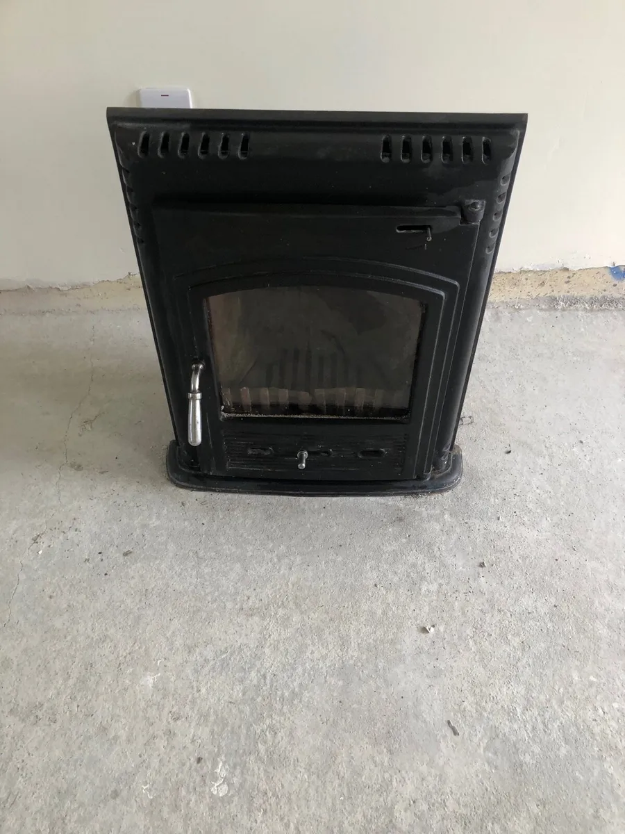 Stove - Image 1