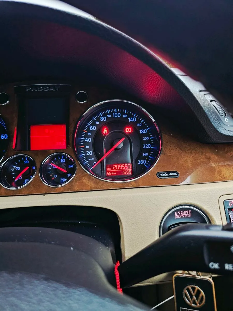 Volkswagen Passat 2006 - Image 4