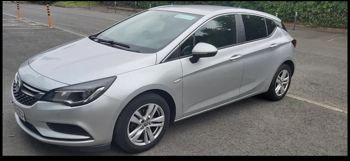 Opel / Vauxhall Astra 1.6 CDTI TECH LINE - Image 1