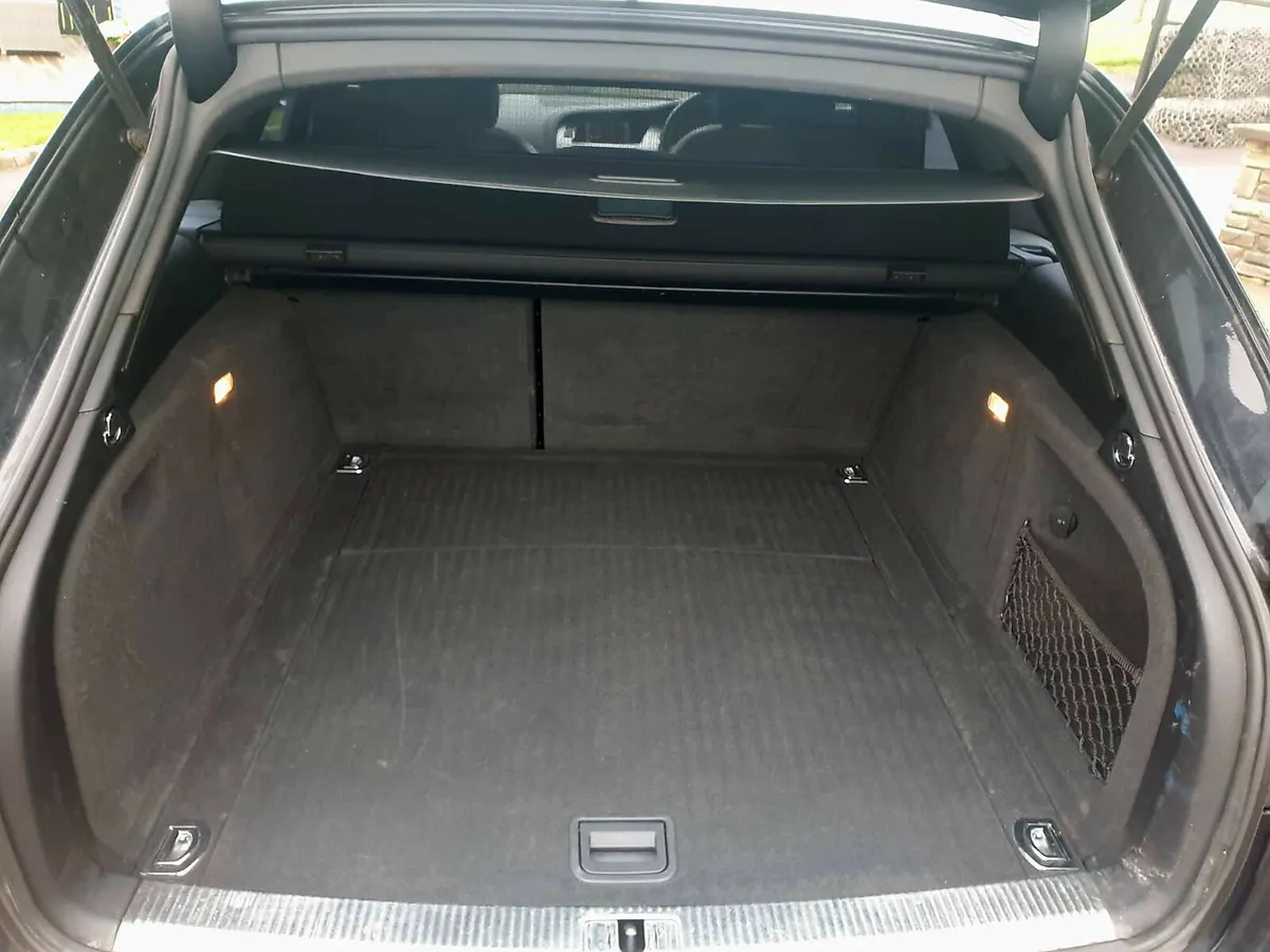 2010 Audi A4 Estate 2.0L S-Line - Image 4