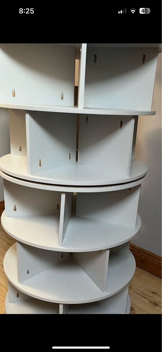 Timber shoe carousel - Image 4
