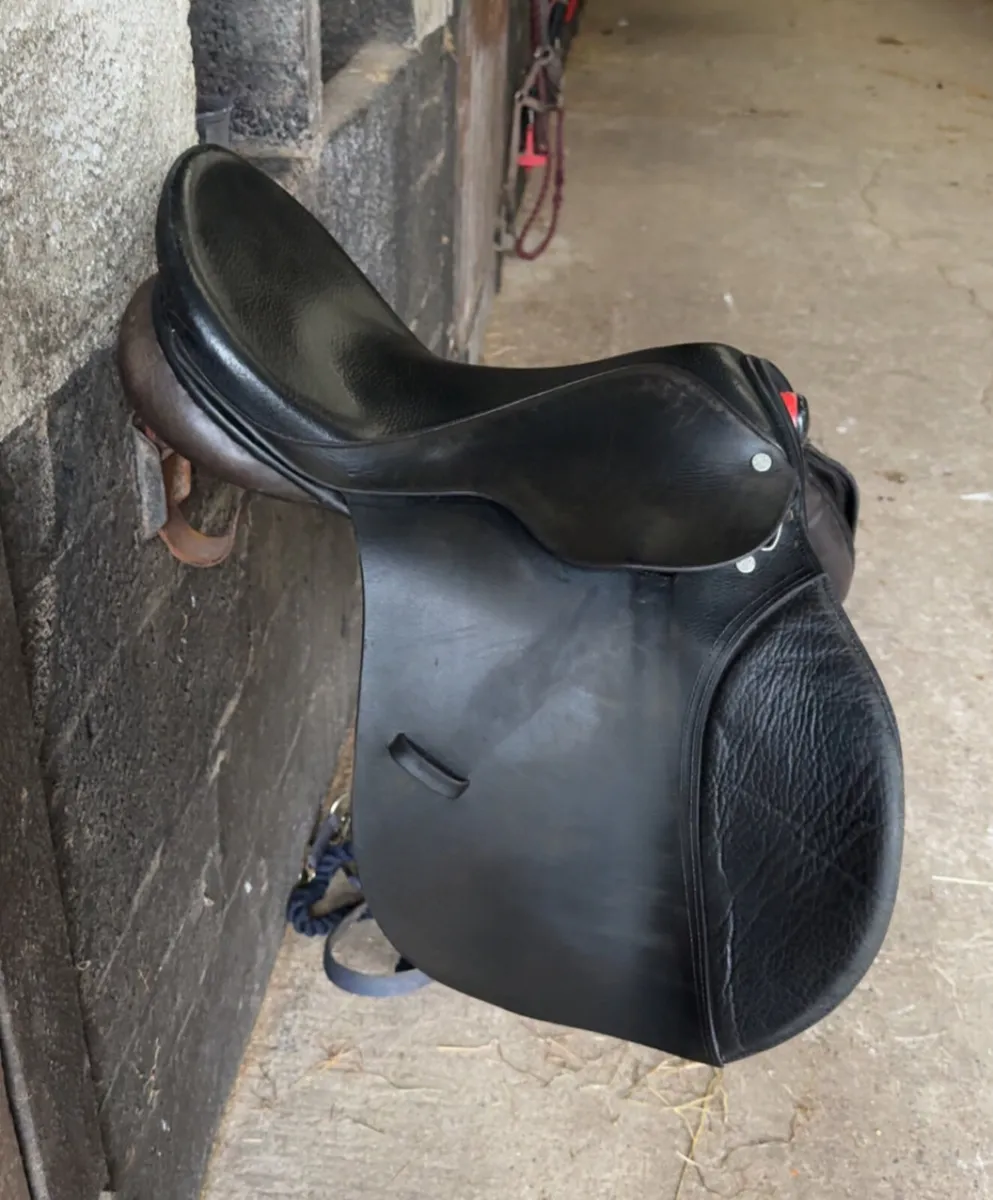 17inch Berney Saddle - Image 1