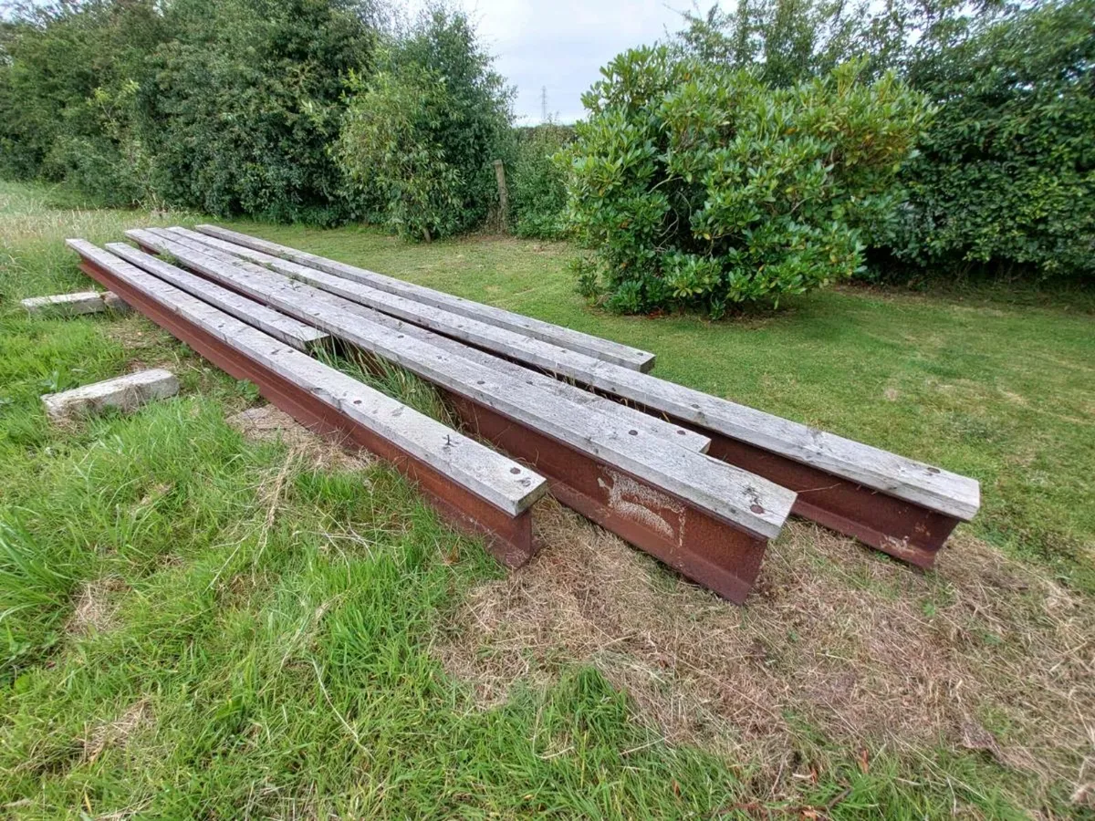 Steel RSJ beam 6.5 metres / 21ft - Image 1