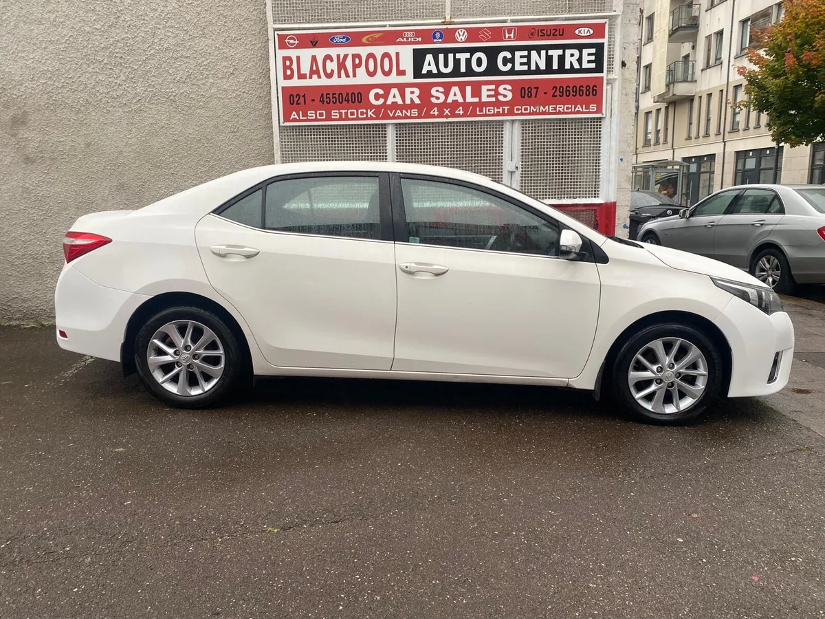 Toyota Corolla 2016 - Image 1