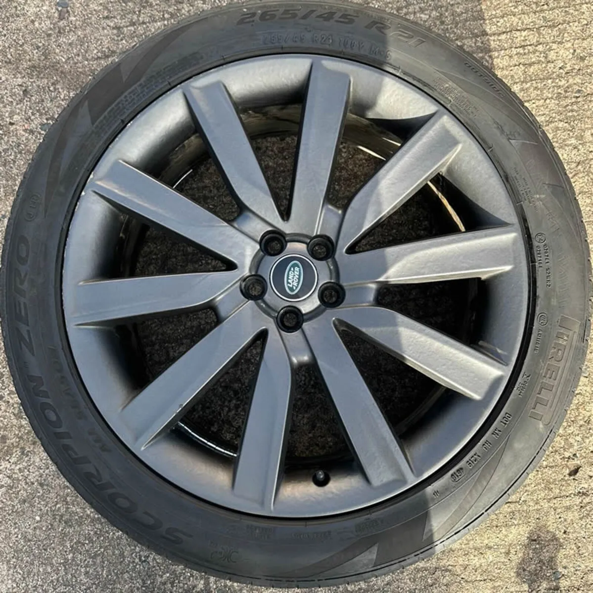21" GENUINE RANGE ROVER VELAR ALLOY WHEELS & TYRES - Image 4