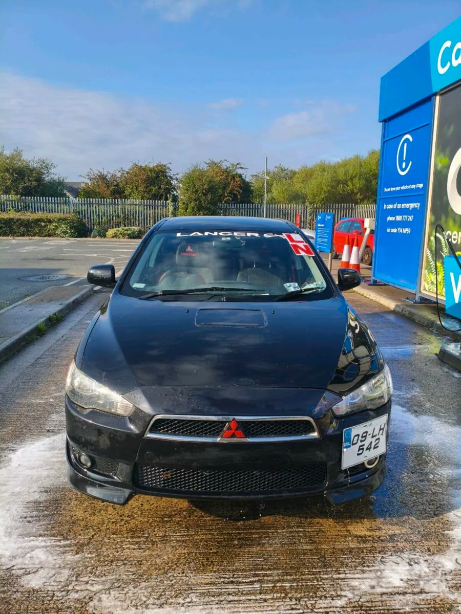 Car - Image 3
