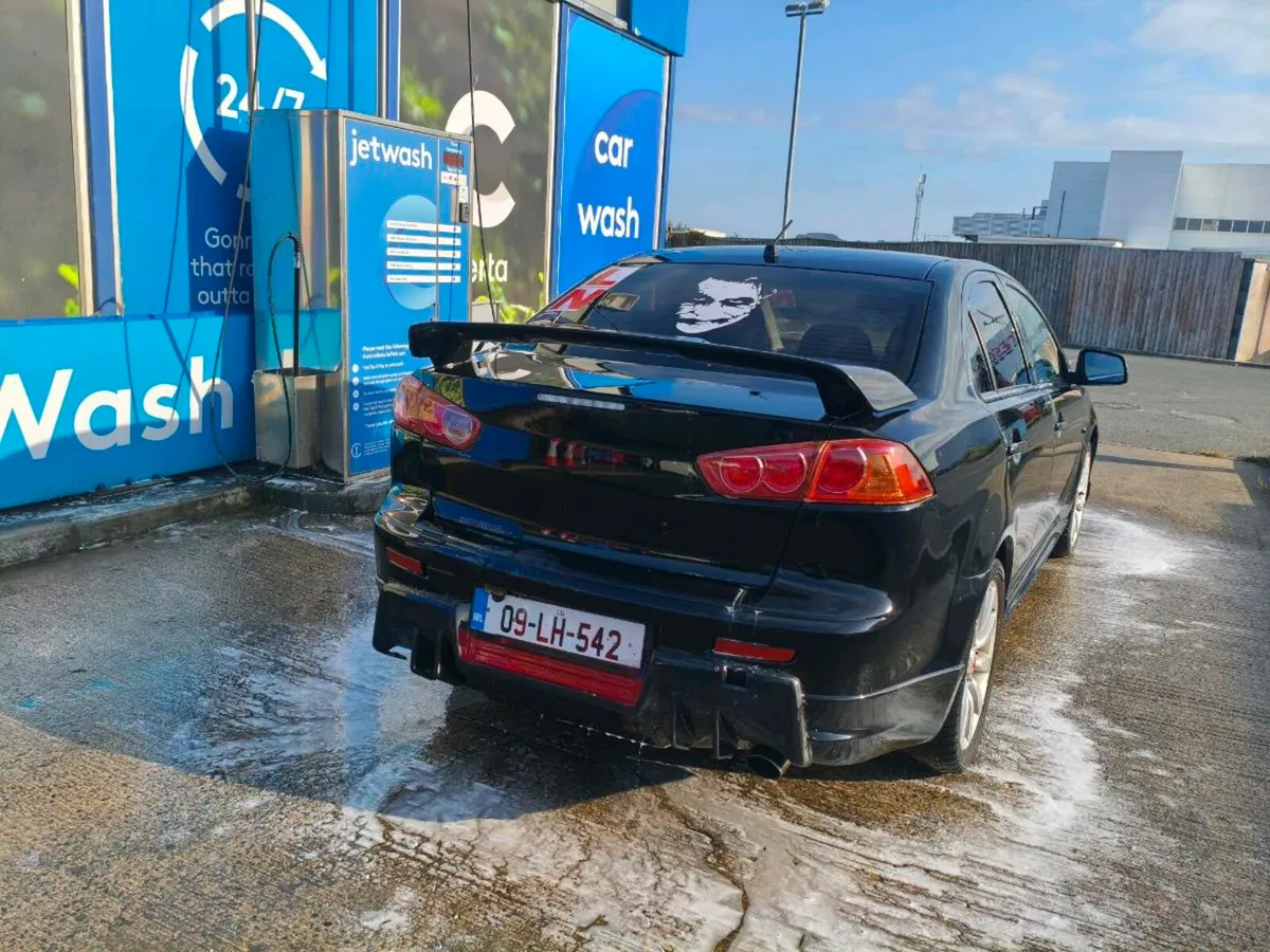 Car - Image 4