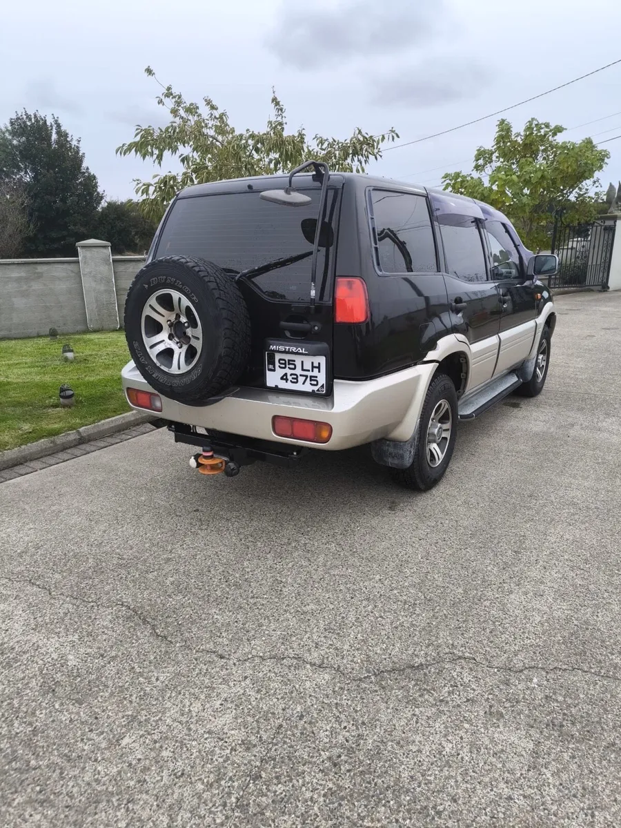 Nissan mistral   patrol safari y60 - Image 1