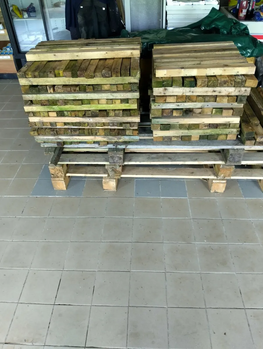 Construction Timber for sale. - Image 2