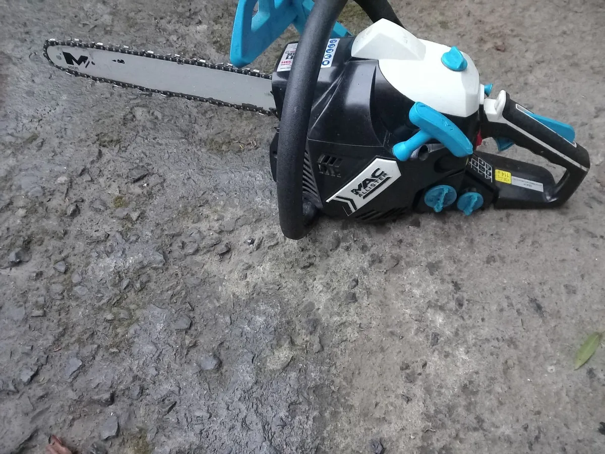 Chainsaw - Image 2
