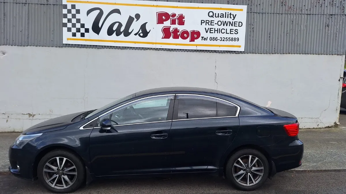 Toyota Avensis 2015 - Image 1