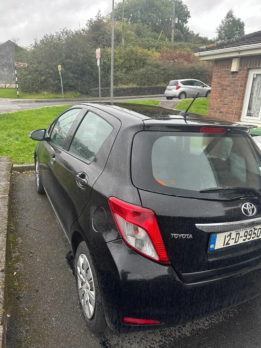 Toyota Yaris 2012 - Image 1