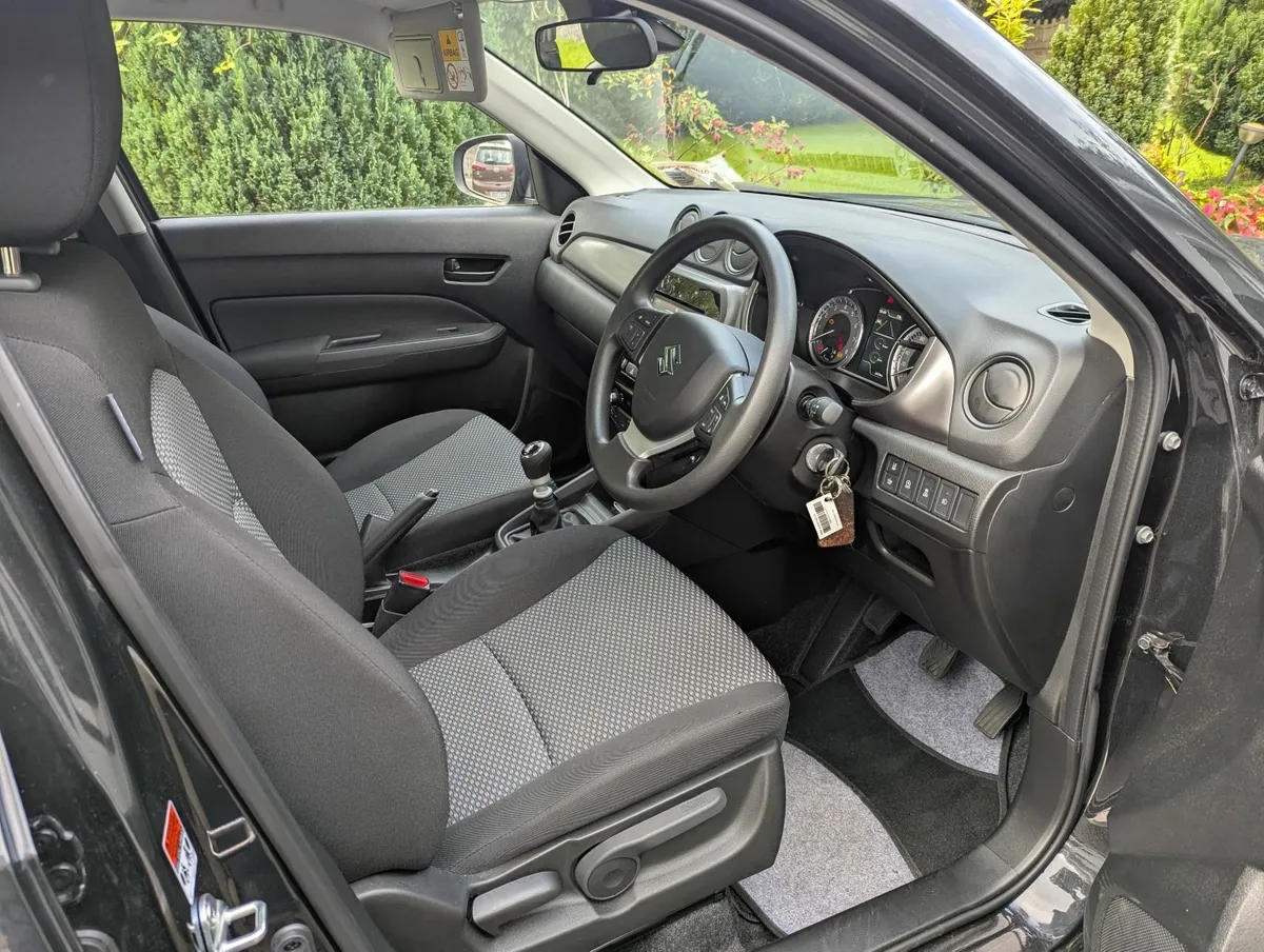Suzuki Vitara 2023 - Image 2