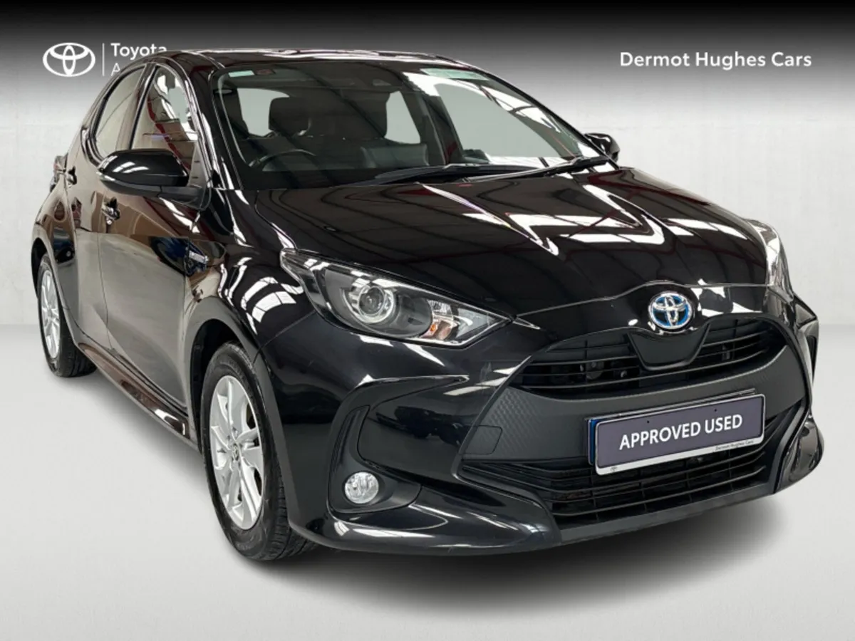 Toyota Yaris hybrid luna Auto - Image 1