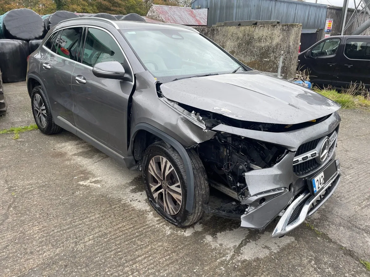 Mercedes GLA 200 D  4Matic - Image 2